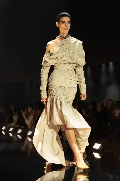 Look 13